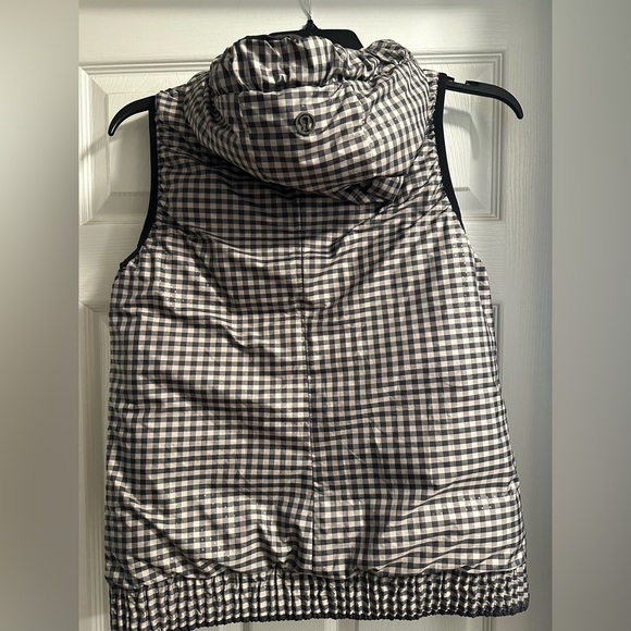 LULULEMON Chilly Chill Puffy Down Vest Black Mojave Beige Gingham Check size 10 - Picture 5 of 9